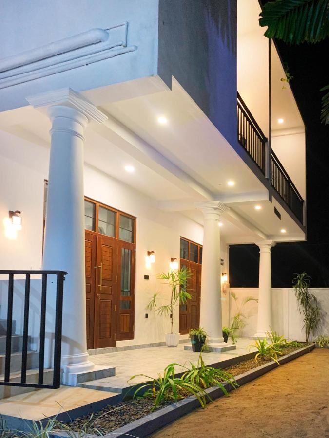 Golden Wave Hotel Ахангама Екстериор снимка