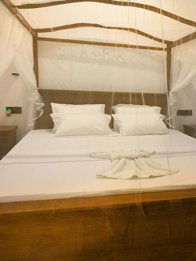 Golden Wave Hotel Ахангама Екстериор снимка