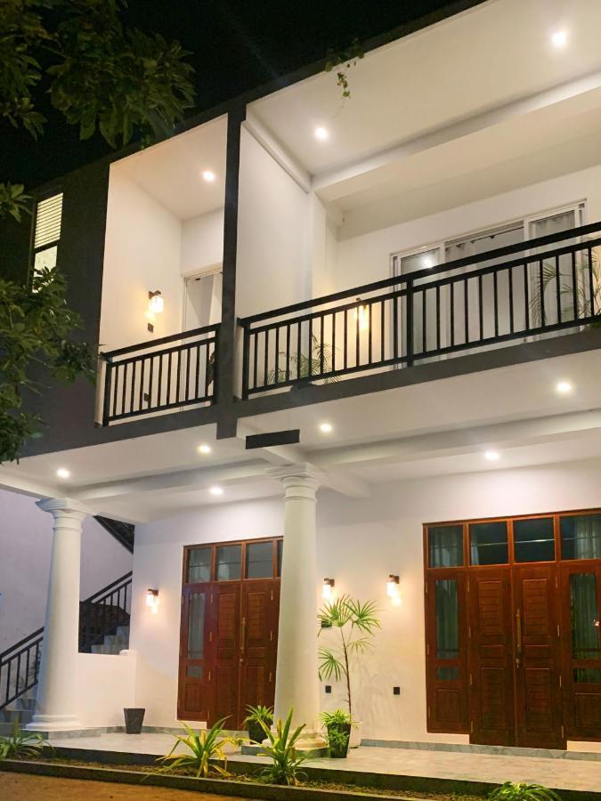 Golden Wave Hotel Ахангама Екстериор снимка
