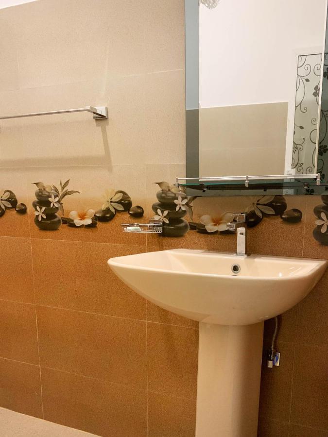 Golden Wave Hotel Ахангама Екстериор снимка